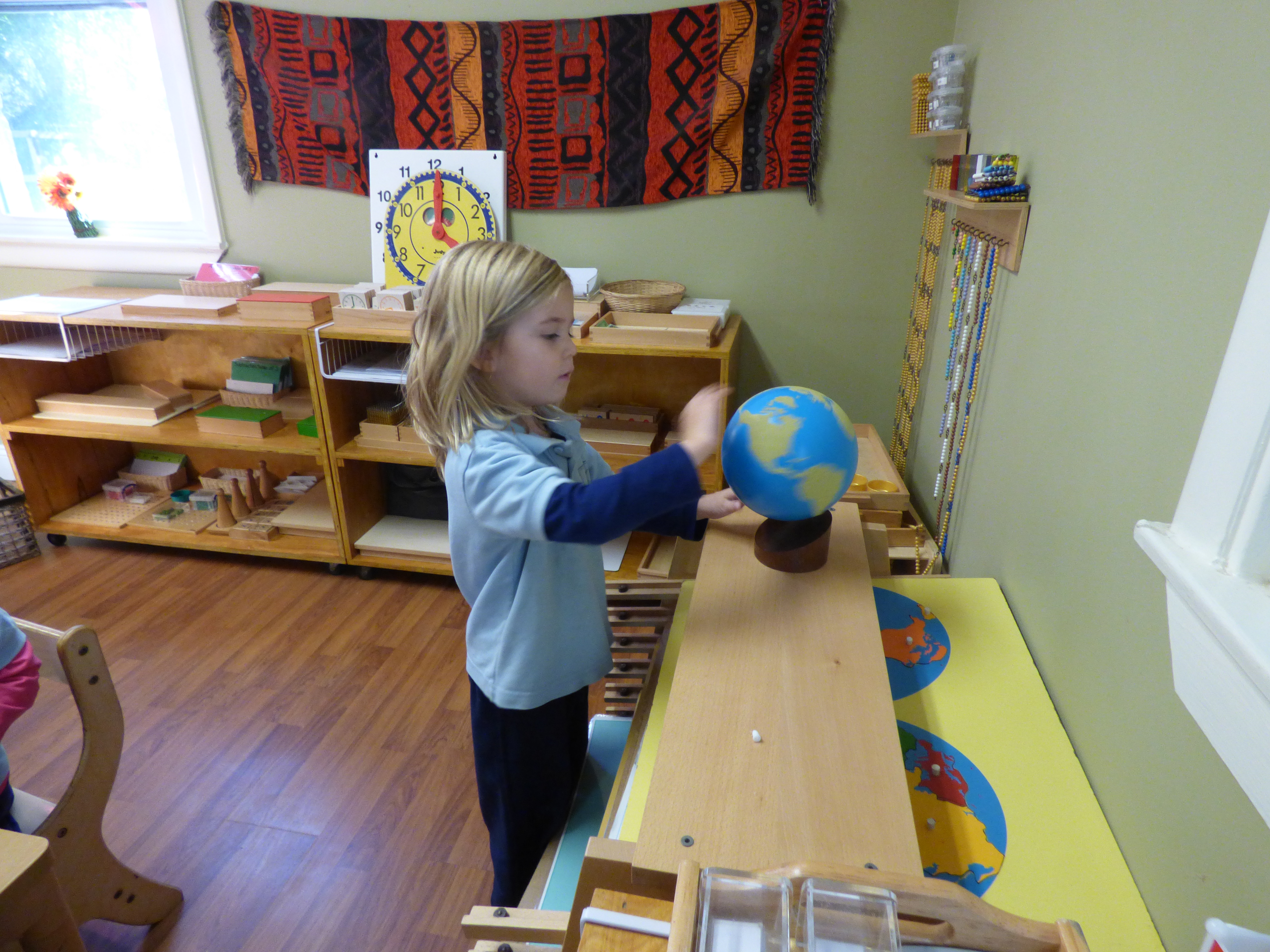 Look into the kids classroom